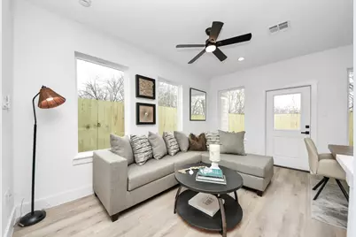 9028 Scott Street, Houston, TX 77051 - Photo 3