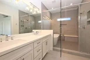 816 W 22nd St, Houston, TX 77008 - Photo 9