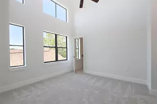 816 W 22nd St, Houston, TX 77008 - Photo 9