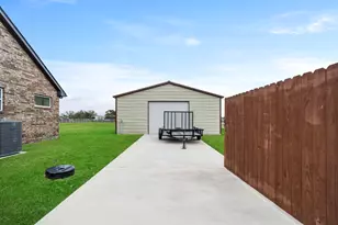 9719 Neon Moon Dr, Needville, TX 77461 - Photo 7