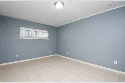 5510 Ricky Street, Houston, TX 77033 - Photo 11