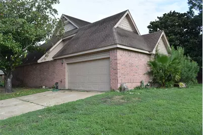 8018 Via Bella Drive, Houston, TX 77083 - Photo 3