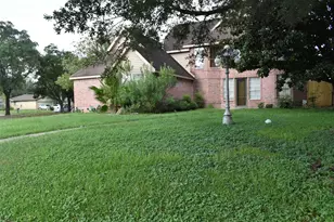 8018 Via Bella Dr, Houston, TX 77083 - Photo 1