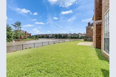 1127 Gloria Court, Sugar Land, TX 77478 - Photo 33