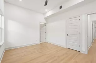 9819 Turnbow St, Houston, TX 77029 - Photo 17