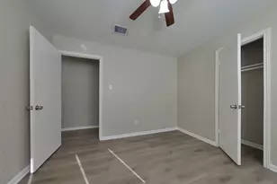 10406 Kirkwren Dr, Houston, TX 77089 - Photo 13