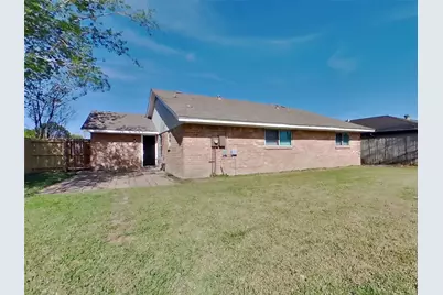 10406 Kirkwren Drive, Houston, TX 77089 - Photo 17