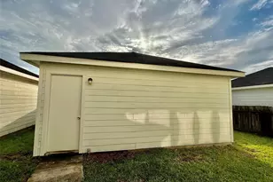 1511 Nichole Woods Dr, Houston, TX 77047 - Photo 21