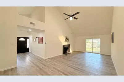 6330 Coachwood Drive, Houston, TX 77035 - Photo 7