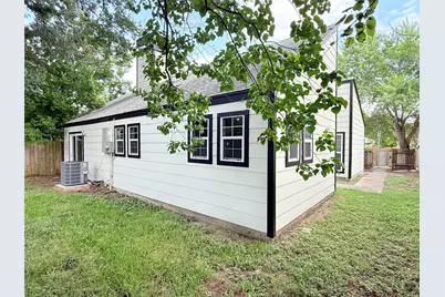 6330 Coachwood Drive, Houston, TX 77035 - Photo 25