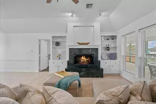 933 Bonita St, Bayou Vista, TX 77563 - Photo 5