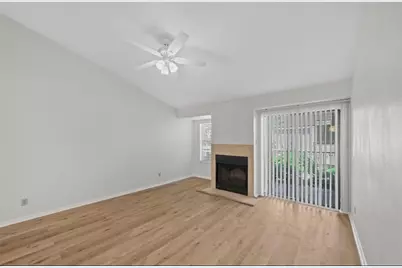 10811 Richmond Avenue #72, Houston, TX 77042 - Photo 5