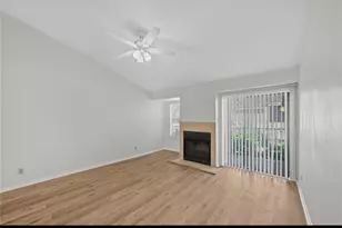 10811 Richmond Ave, Houston, TX 77042 - Photo 5