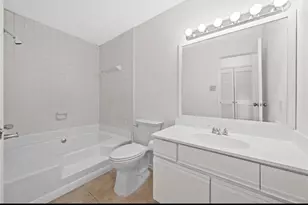 10811 Richmond Ave, Houston, TX 77042 - Photo 13