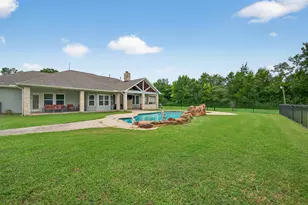 1213 Dyann Dr, Wharton, TX 77488 - Photo 39