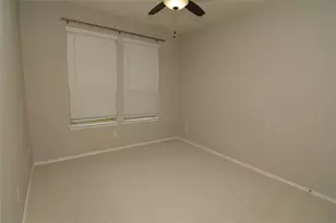 10957 Cannes Memorial Dr, Houston, TX 77043 - Photo 5