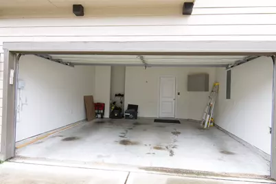 10957 Cannes Memorial Drive, Houston, TX 77043 - Photo 23