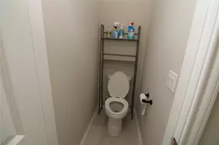 10957 Cannes Memorial Dr, Houston, TX 77043 - Photo 21