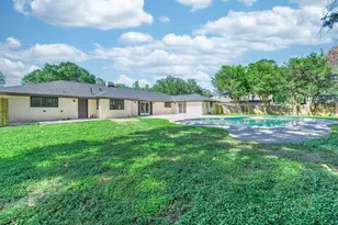 109 E Sherwood Dr, Alvin, TX 77511 - Photo 39