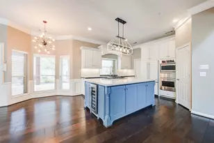 11 E Wedgemere Cir, The Woodlands, TX 77381 - Photo 17