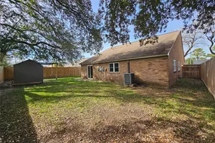 13327 Bridgewalk Ln, Houston, TX 77041 - Photo 17