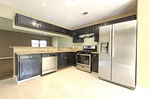 13327 Bridgewalk Ln, Houston, TX 77041 - Photo 5