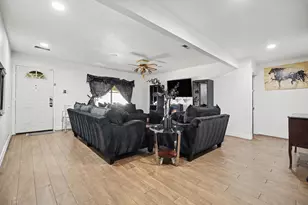 4311 Dragonwick Dr, Houston, TX 77045 - Photo 3