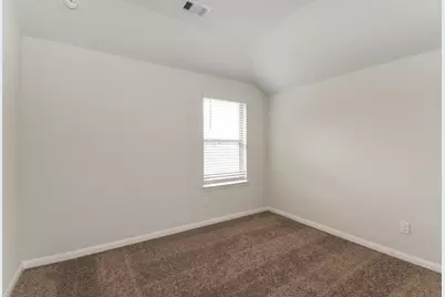 321 Lakeway Circle, Anahuac, TX 77514 - Photo 9