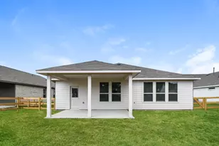 321 Lakeway Circle, Anahuac, TX 77514 - Photo 15