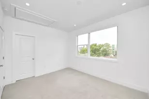 5823 Dolores St, Houston, TX 77057 - Photo 13