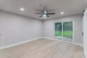 26701 Knotty Wood Ct, Huntsville, TX 77320 - Photo 29