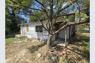 1007 S Scullin Avenue, Denison, TX 75020 - Photo 1