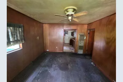 1007 S Scullin Avenue, Denison, TX 75020 - Photo 3