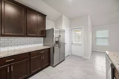 8014 Ecru Lane, Rosharon, TX 77583 - Photo 9