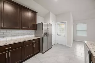 8014 Ecru Ln, Rosharon, TX 77583 - Photo 9