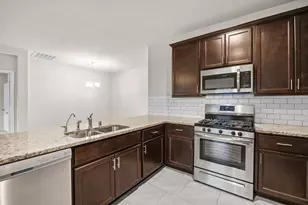 8014 Ecru Ln, Rosharon, TX 77583 - Photo 11