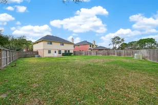 6002 Villa Hills Dr, Houston, TX 77066 - Photo 7