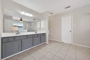 6002 Villa Hills Dr, Houston, TX 77066 - Photo 45