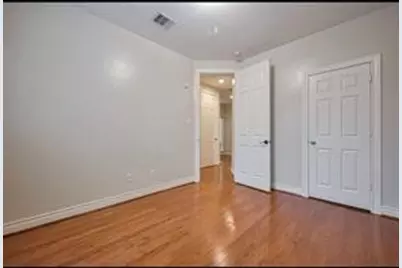 9007 Harbor Hills Drive, Houston, TX 77054 - Photo 7