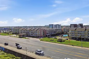 6300 Seawall Blvd, Galveston, TX 77551 - Photo 37