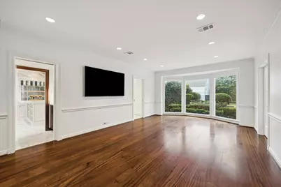 2440 Inwood Drive, Houston, TX 77019 - Photo 11