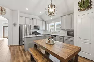 1705 Diamond Mountain Dr, Rosharon, TX 77583 - Photo 9