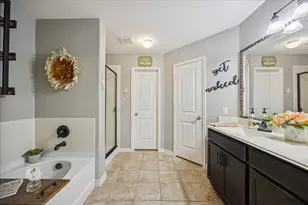 9710 Golden Cypress Dr, Rosharon, TX 77583 - Photo 15