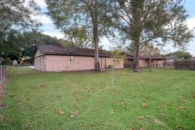 1347 E Palm Drive, Winnie, TX 77665 - Photo 23