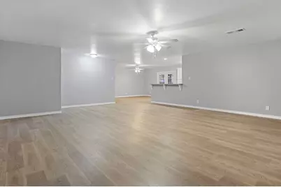 1347 E Palm Drive, Winnie, TX 77665 - Photo 11