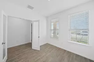 661 Amber Fls Dr, Montgomery, TX 77356 - Photo 5