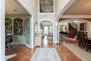 24 Village Oaks Ln, Houston, TX 77055 - Photo 3