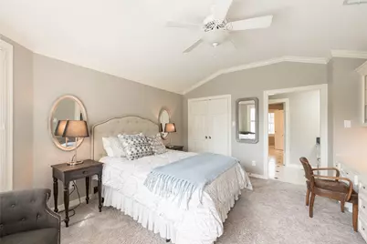 24 Village Oaks Lane, Houston, TX 77055 - Photo 23