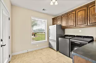 3755 County Rd 160, Alvin, TX 77511 - Photo 25