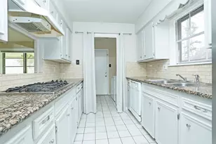 2410 Chanay Ln, Houston, TX 77339 - Photo 5